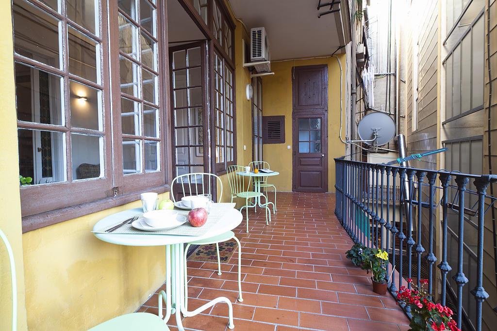 Couette-café Plaza Catalunya 3*